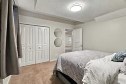 Thumbnail 33