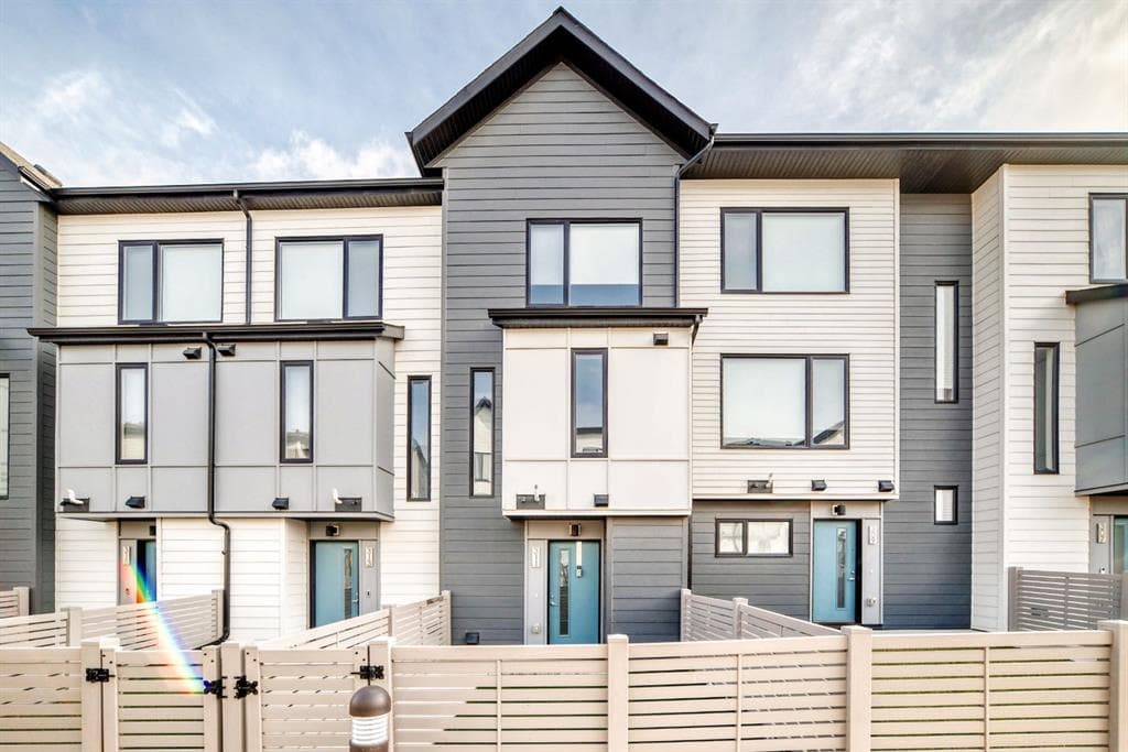 2-bed Townhouse for sale at 311 Evanscrest Square NW, Calgary