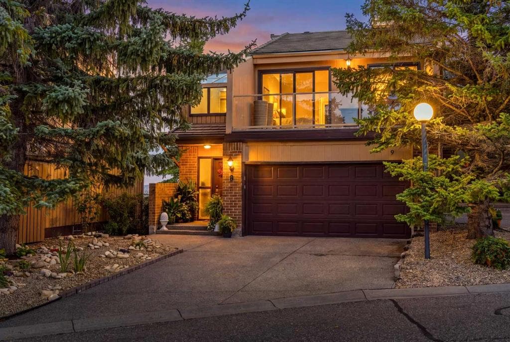 3-bed Townhouse for sale at 9, 1220 Prominence Way SW, Calgary