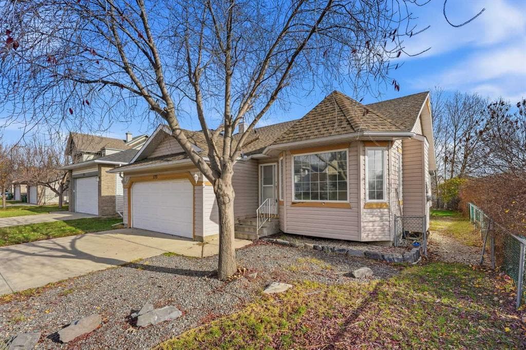 175 Lakeview Cove — photo 1