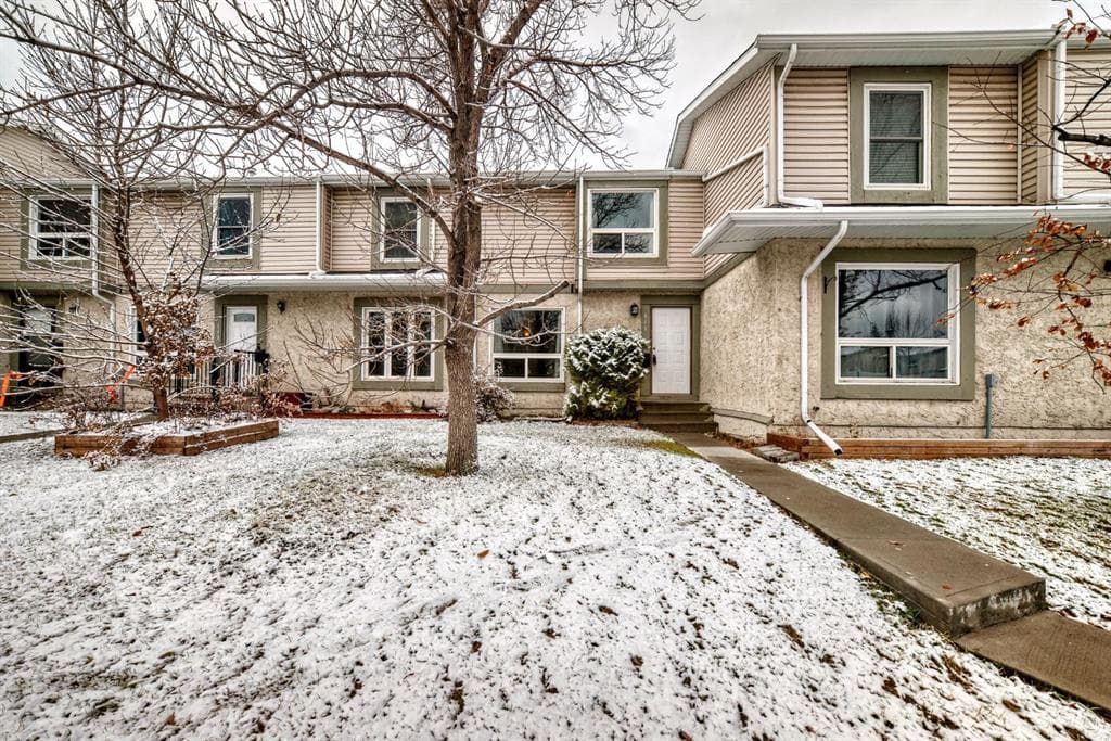 111 Deer Ridge Lane SE — photo 1