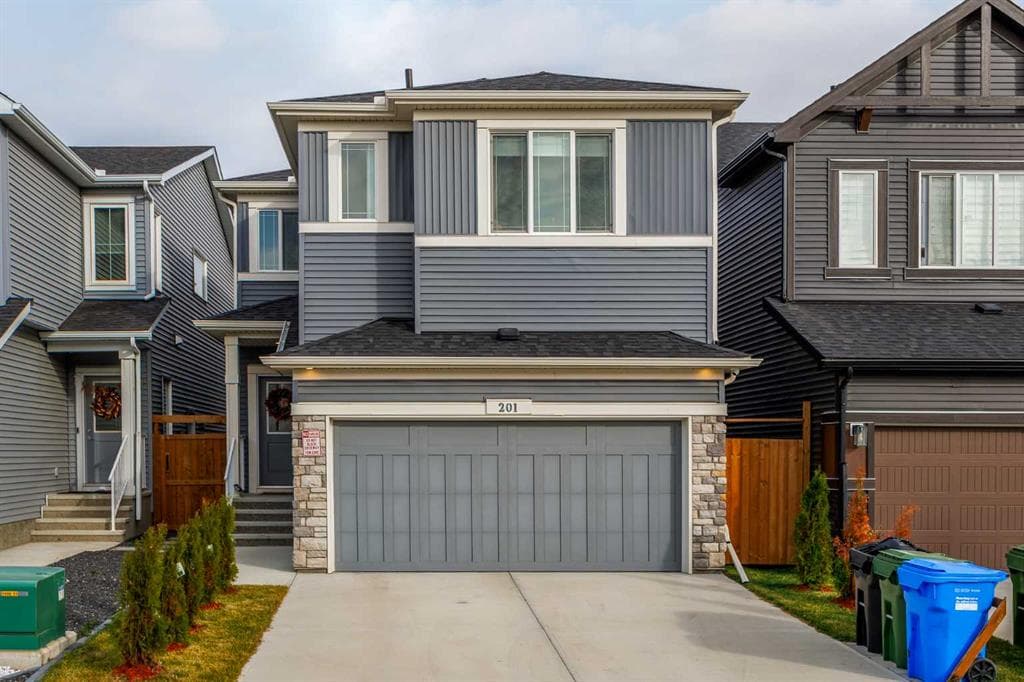 4-bed Detached for sale at 201 Creekstone Path SW, Calgary