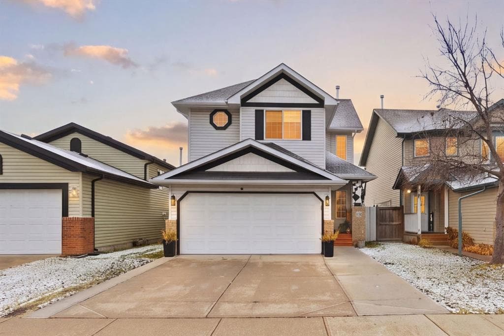 25 Martin Crossing Green NE — photo 1