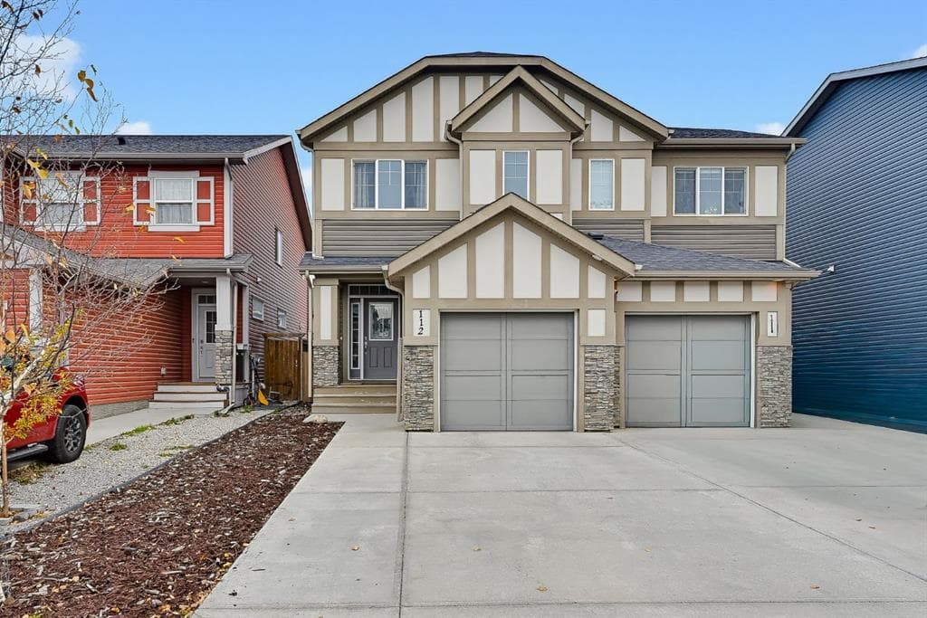 112 Legacy Glen Street SE — photo 1