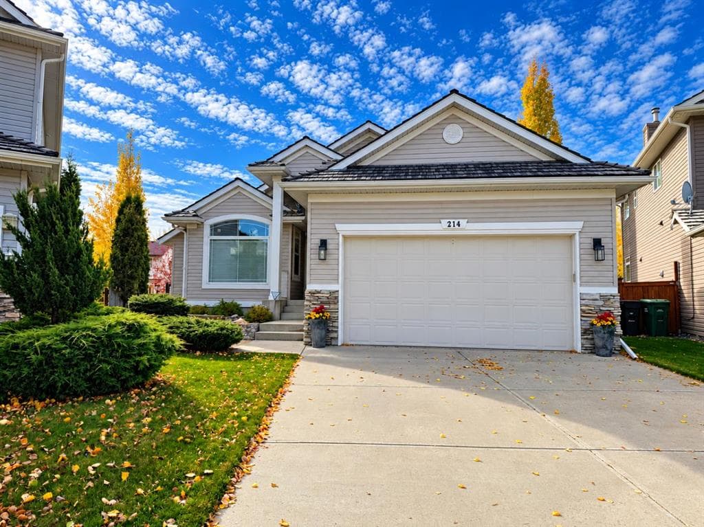 214 Douglas Glen Gardens SE — photo 1