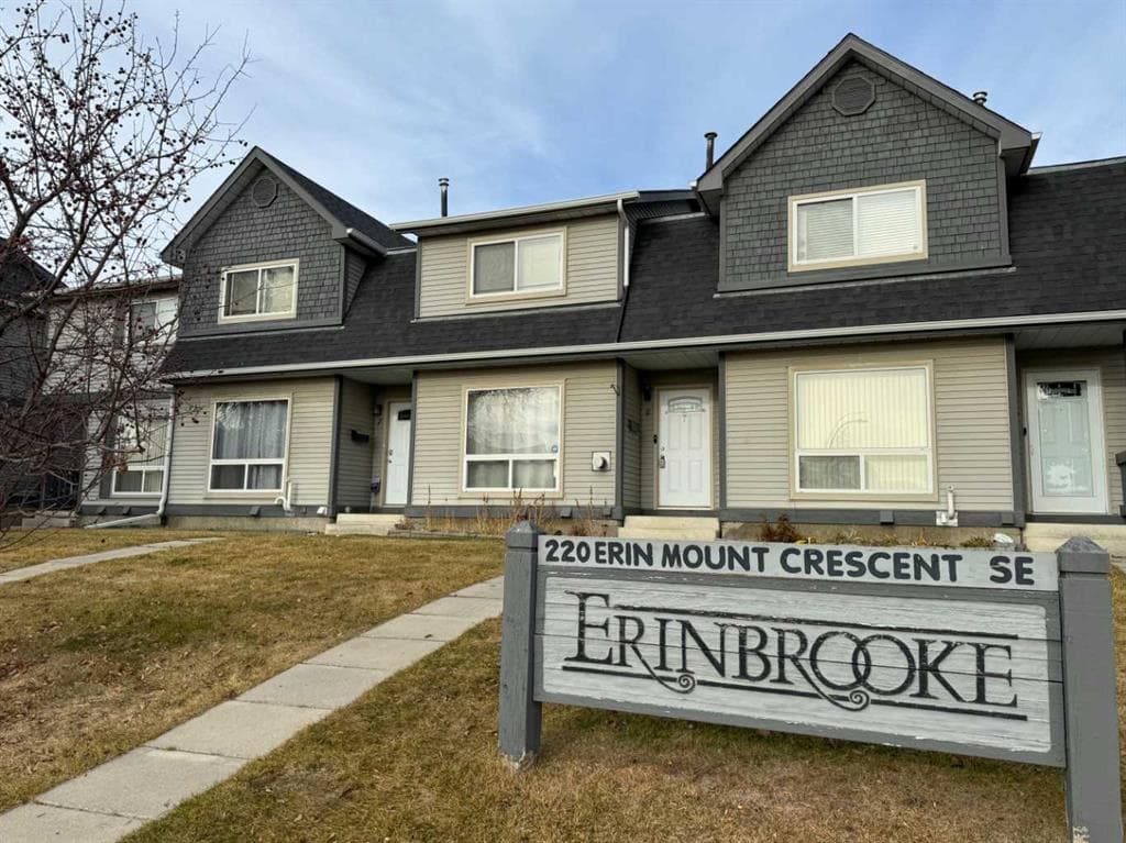 8, 220 Erin Mount Crescent SE — photo 1