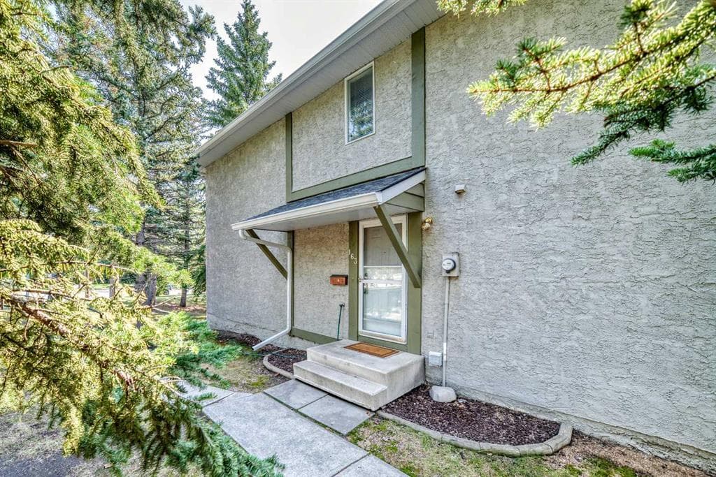 3-bed Townhouse for sale at 163, 6915 Ranchview Drive NW, Calgary