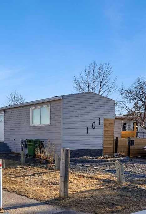 2-bed Detached for sale at 101 Huntstrom Drive NE, Calgary