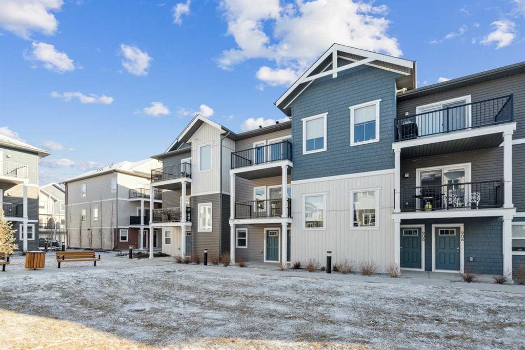 1-bed Townhouse for sale at 903, 24 Rivercrest Drive, Cochrane