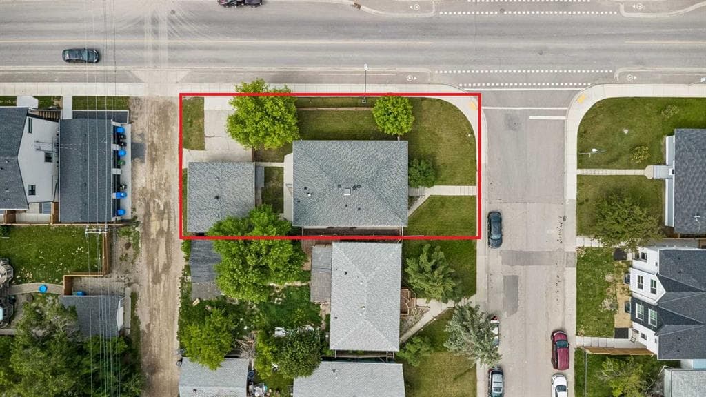5-bed Detached for sale at 2001 46 Street SE, Calgary