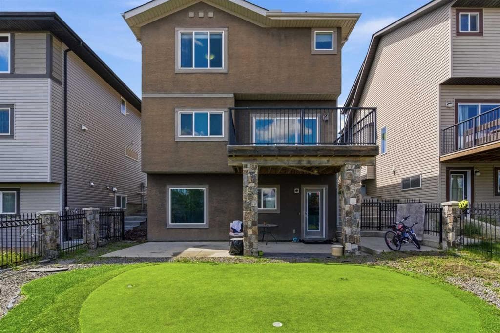 21 Evansview Manor NW — photo 1