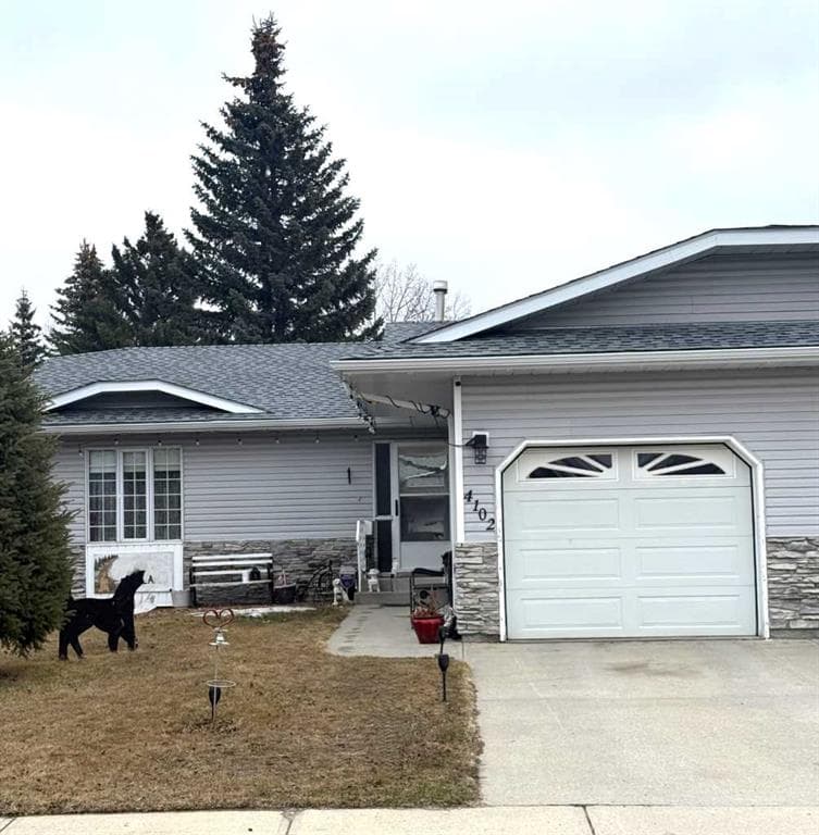 2-bed Semi-detached for sale at 4102 Silverpark Estates Close, Olds