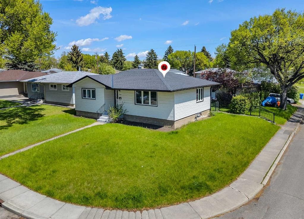 2-bed Detached for sale at 1204 18 Street NE, Calgary