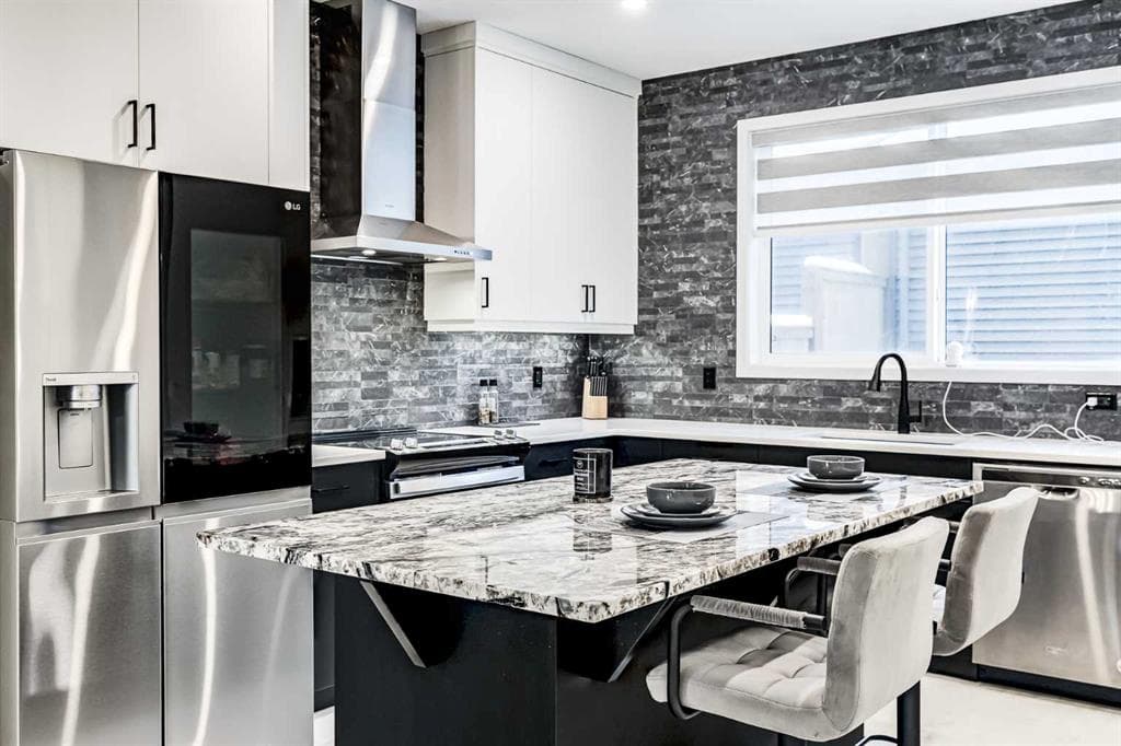 3-bed Detached for sale at 184 Rowmont Boulevard NW, Calgary