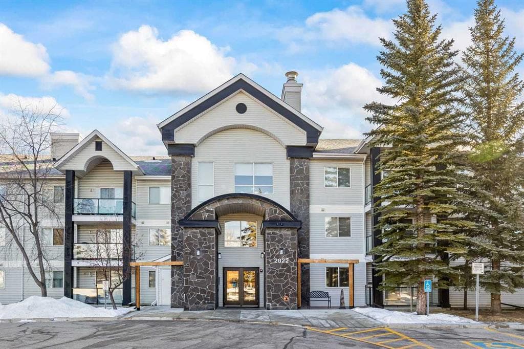 2-bed Apartment for sale at 304, 2022 Canyon Meadows Drive SE, Calgary
