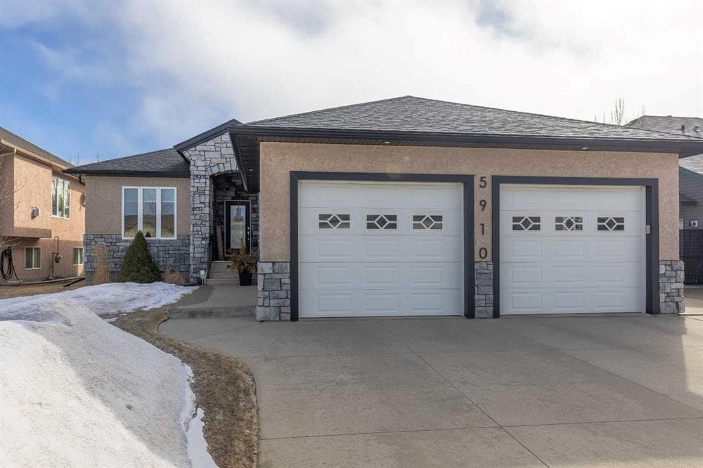 4-bed Detached for sale at 5910 Park Meadows Crescent, Olds