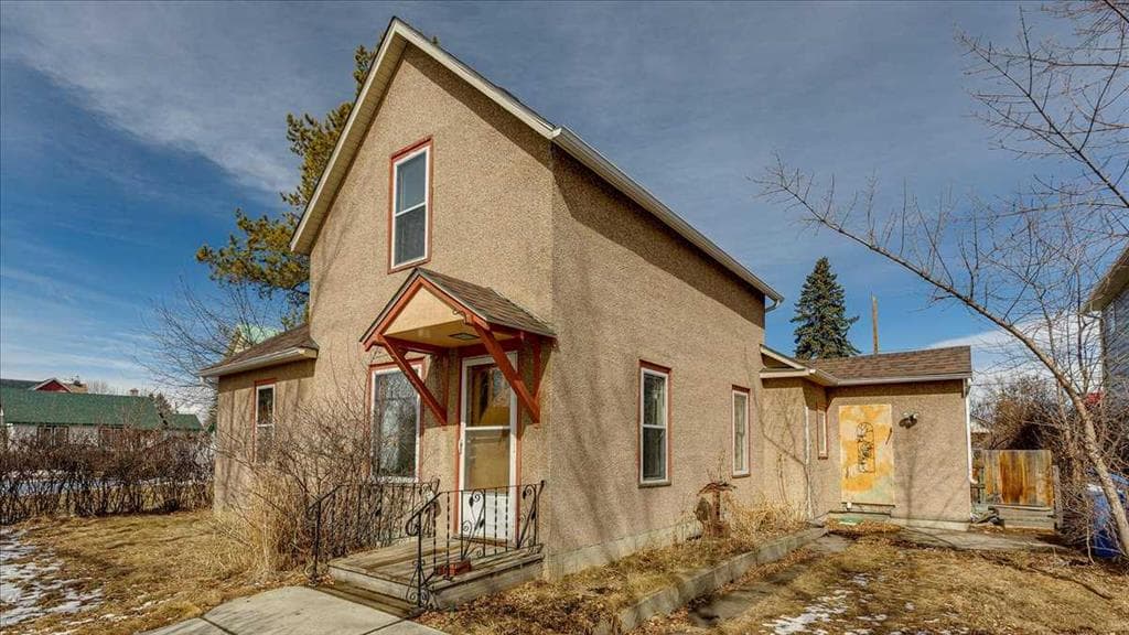2-bed Detached for sale at 2122 23 Avenue, Didsbury