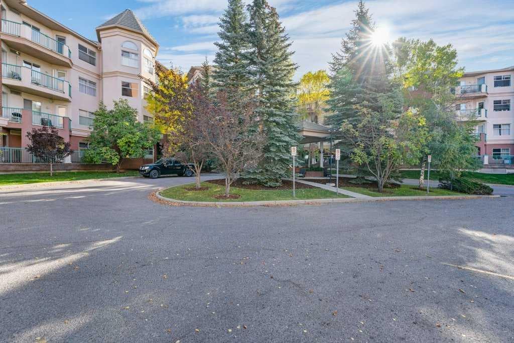 2-bed Apartment for sale at 215, 200 Lincoln Way SW, Calgary
