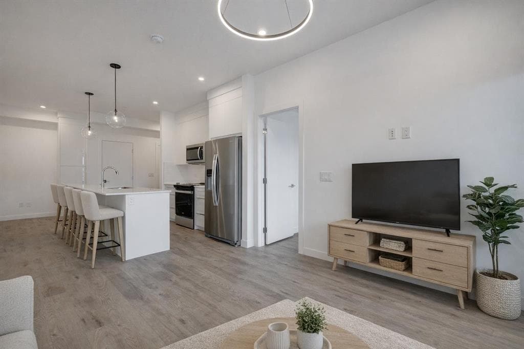 3-bed Apartment for sale at 4304, 111 Wolf Creek Drive SE, Calgary