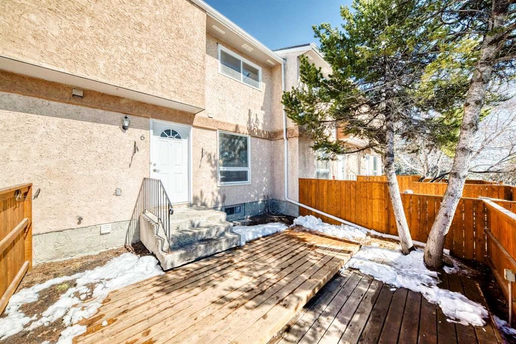2-bed Townhouse for sale at 6, 4630 46 Avenue, Olds