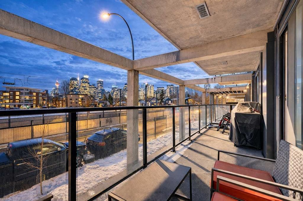 2-bed Apartment for sale at 211, 327 9A Street NW, Calgary