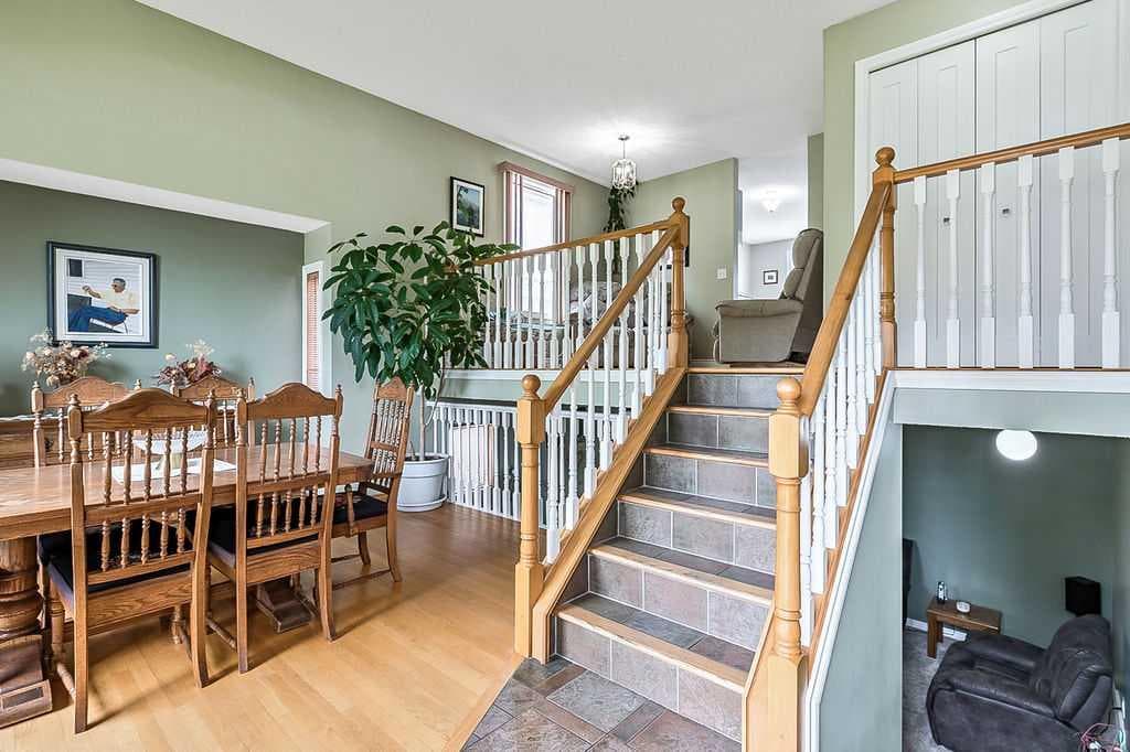 3-bed Detached for sale at 141 Shawfield Way SW, Calgary