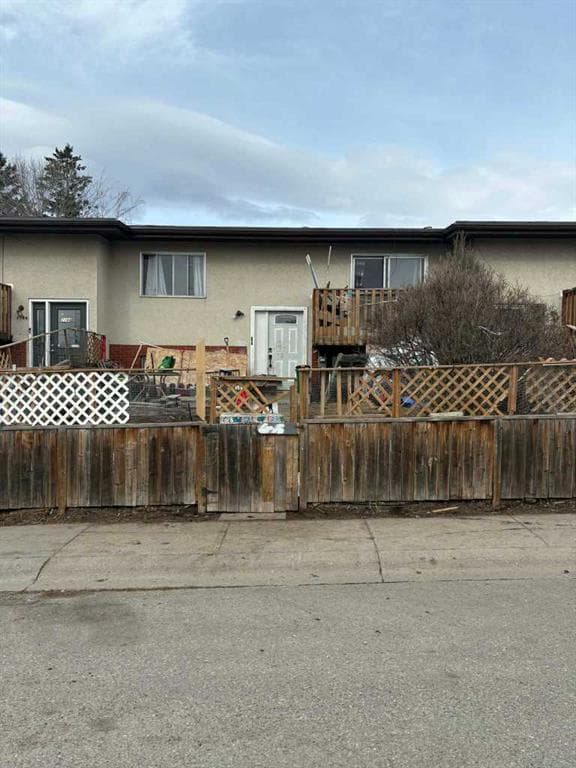 2-bed Townhouse for sale at 716B Raynard Crescent SE, Calgary