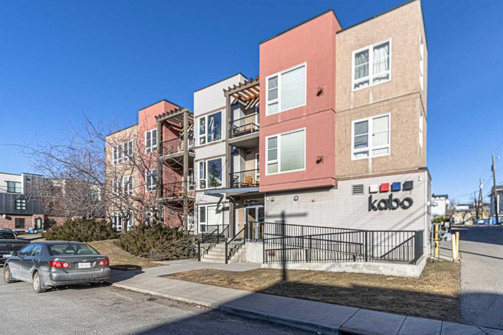 2-bed Apartment for sale at 118, 3600 15A Street SW, Calgary