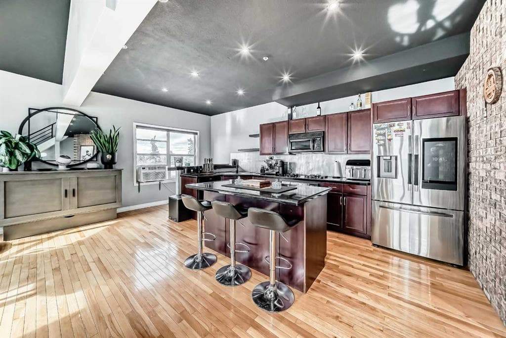 1-bed Apartment for sale at 113, 6650 Old Banff Coach Road SW, Calgary