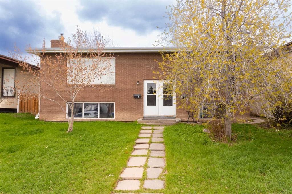 5-bed Detached for sale at 2822 13 Avenue SE, Calgary