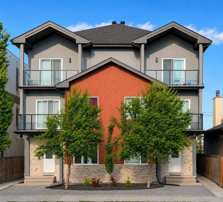 3-bed Townhouse for sale at 2, 3318 Centre Street NE, Calgary