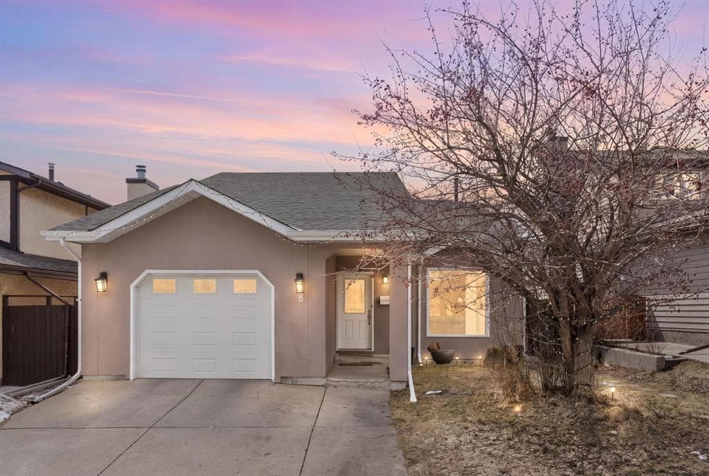 5-bed Detached for sale at 8 Hawkfield Crescent NW, Calgary