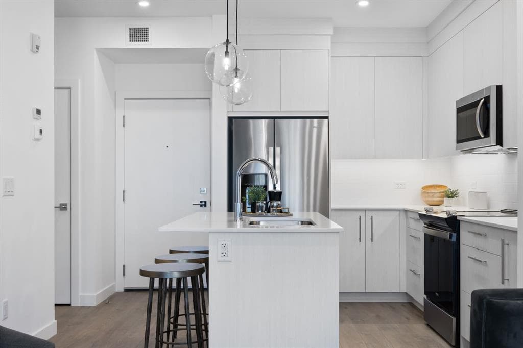 1-bed Apartment for sale at 2210, 6 Merganser Drive W, Chestermere