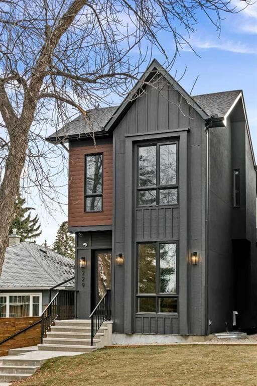 4-bed Detached for sale at 229 27 Avenue NW, Calgary