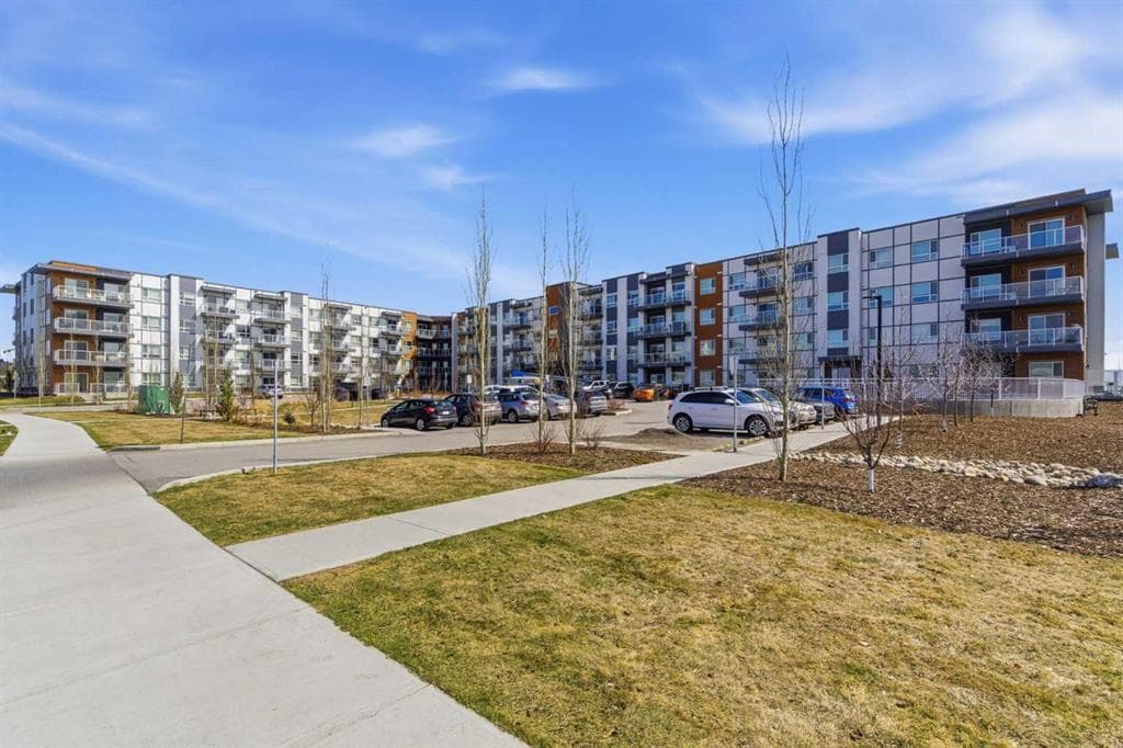 1-bed Apartment for sale at 226, 360 Harvest Hills Way NE, Calgary