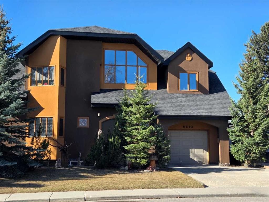 4-bed Detached for sale at 4643 29 Avenue NW, Calgary