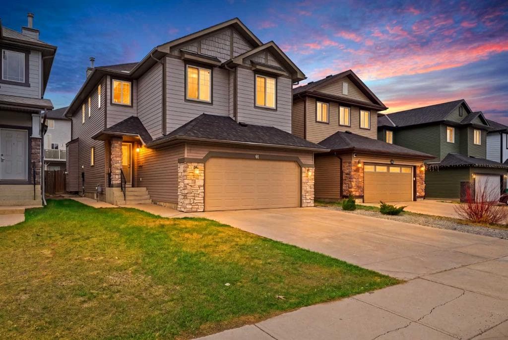 61 Saddleland Drive NE — photo 1