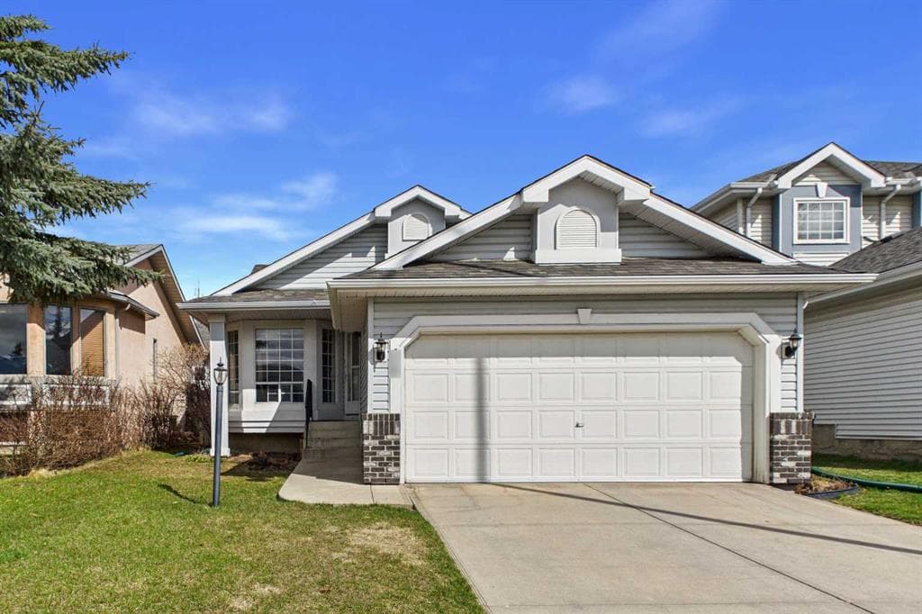 4-bed Detached for sale at 14 Citadel Drive NW, Calgary