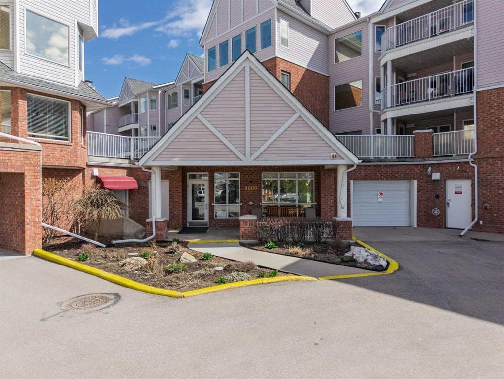 2-bed Apartment for sale at 1311, 1311 Hawksbrow Point NW, Calgary
