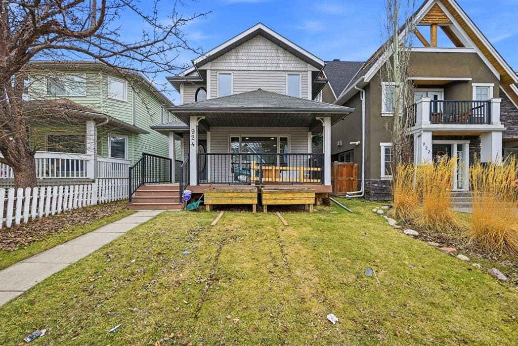 4-bed Detached for sale at 924 19 Avenue NW, Calgary