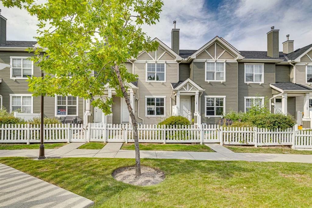 76 Elgin Gardens SE — photo 1