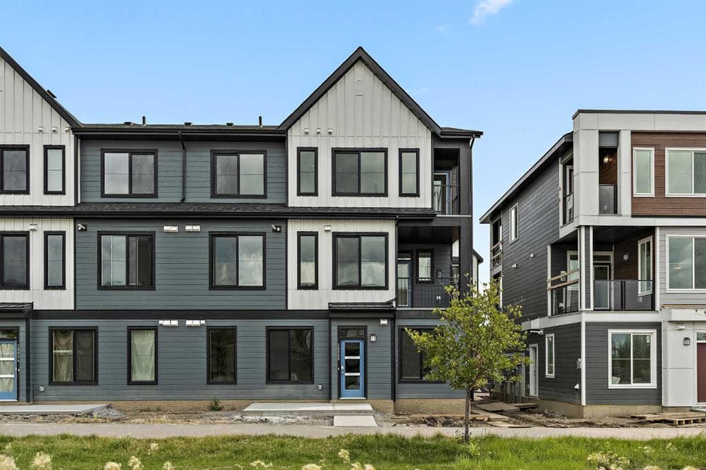 1-bed Townhouse for sale at 301, 255 Rowmont Boulevard NW, Calgary