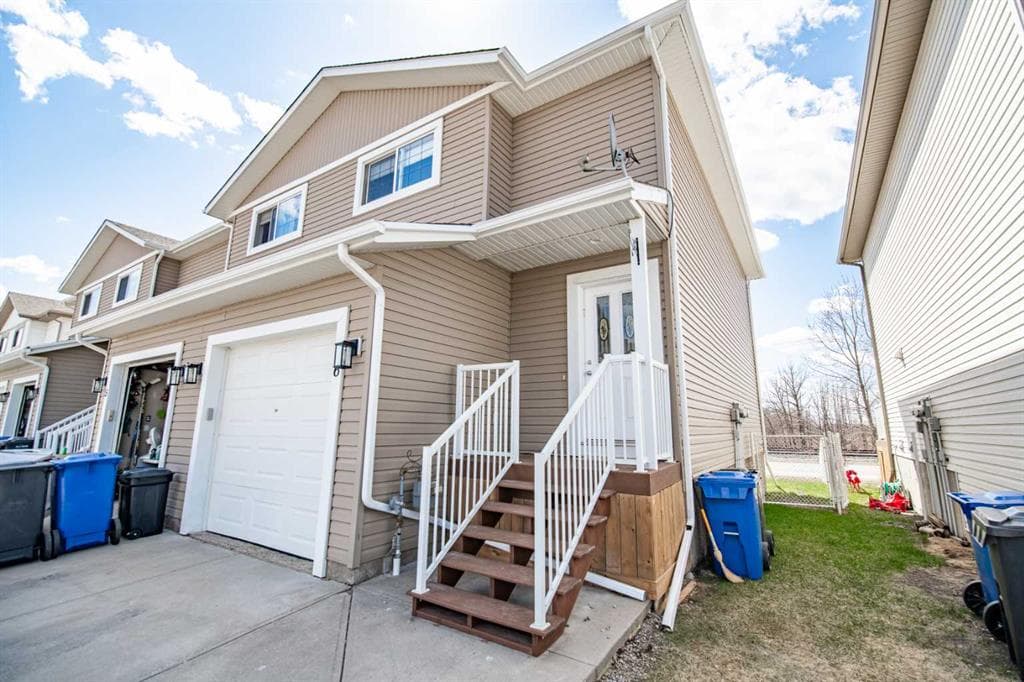 3-bed Townhouse for sale at 6, 2002 22 Avenue, Bowden