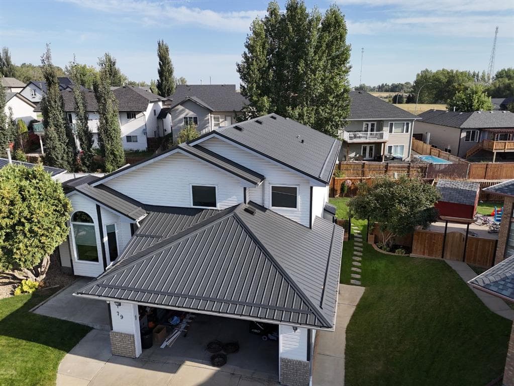 79 Parkland Close E — photo 1