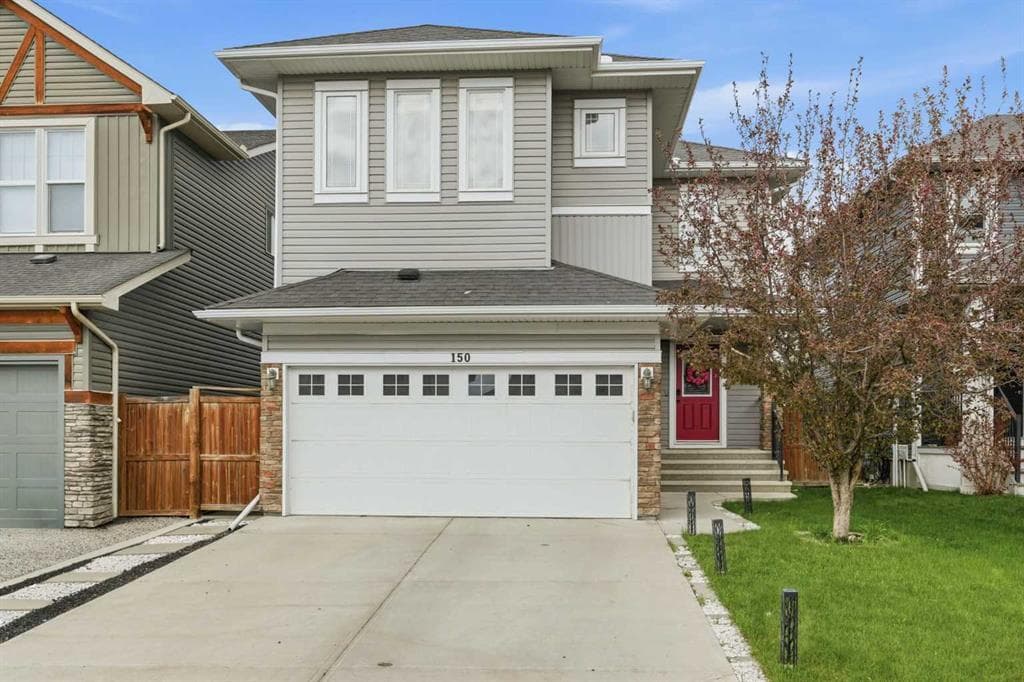 150 Ravenscroft Green SE — photo 1