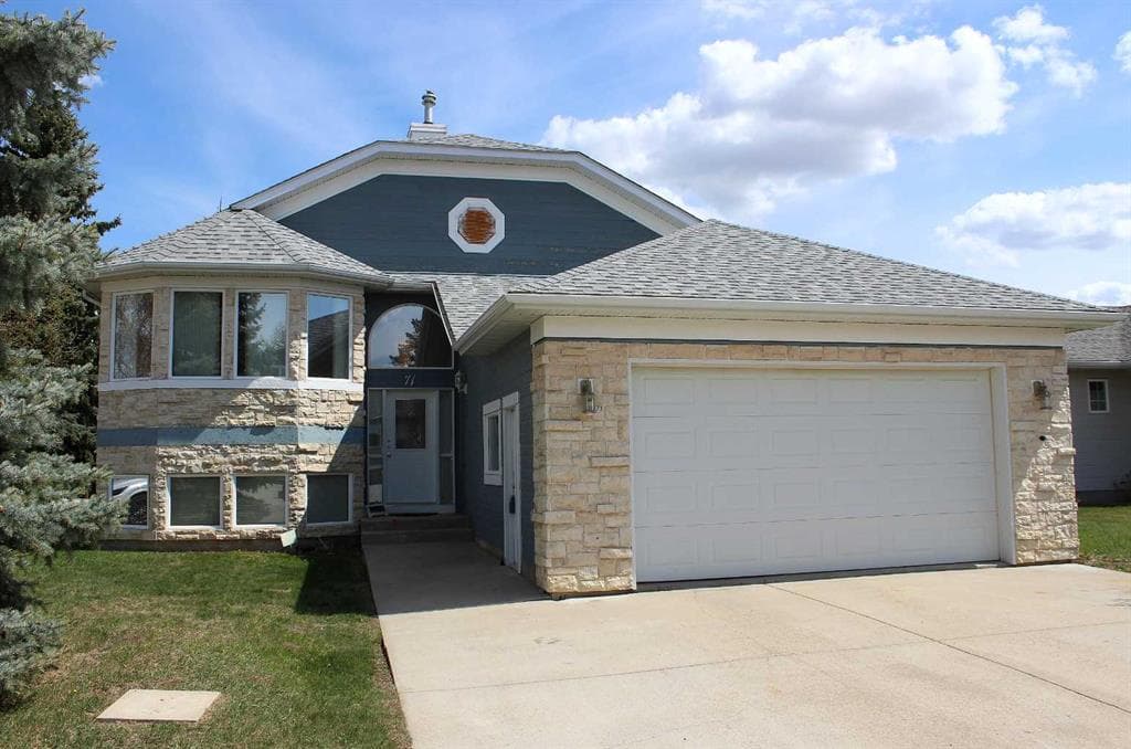 3-bed Detached for sale at 71 Park Place W, Brooks