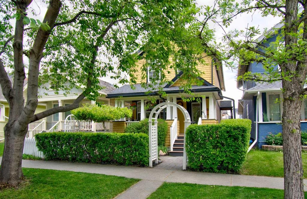 3-bed Detached for sale at 616 9 Avenue NE, Calgary