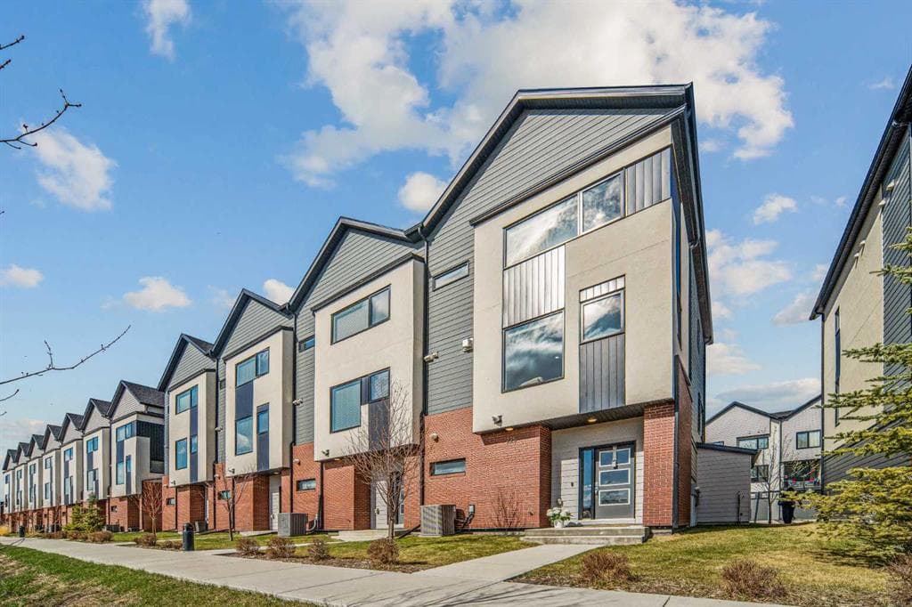 3-bed Townhouse for sale at 225 Alpine Rush View, Rural Rocky View County
