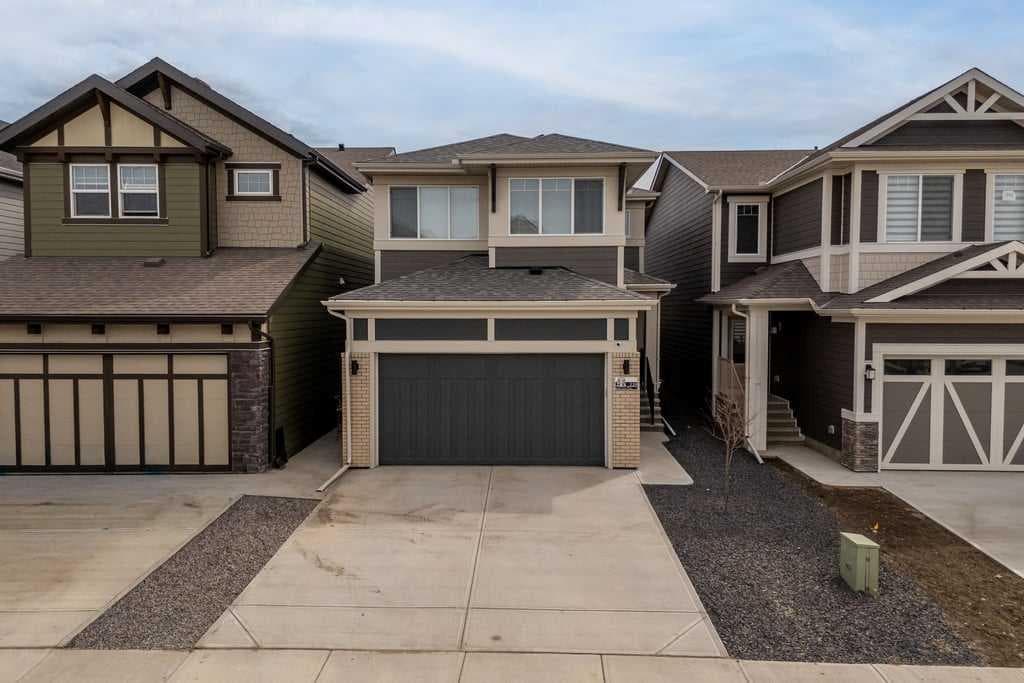 338 Magnolia Way SE — photo 1