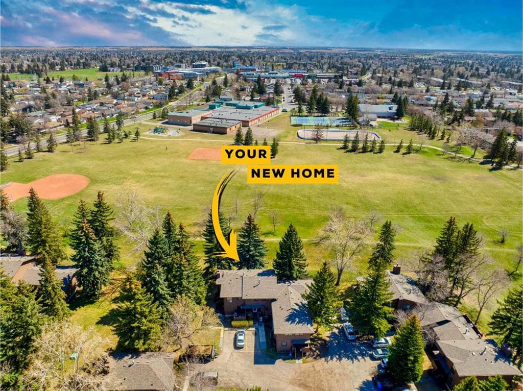 4-bed Townhouse for sale at 44, 336 Rundlehill Drive NE, Calgary